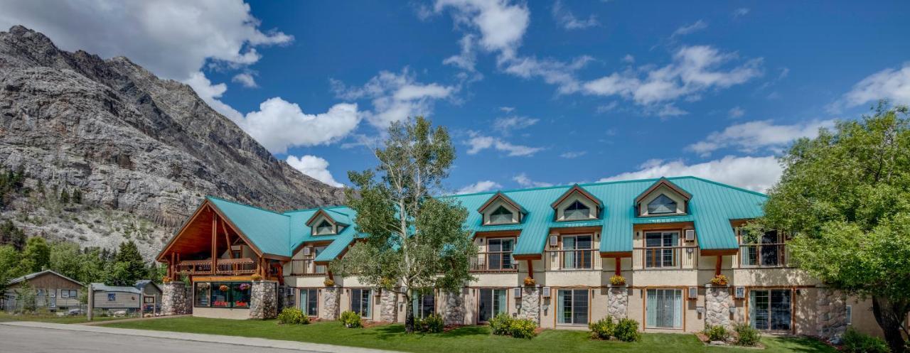 Waterton Glacier Suites Luaran gambar