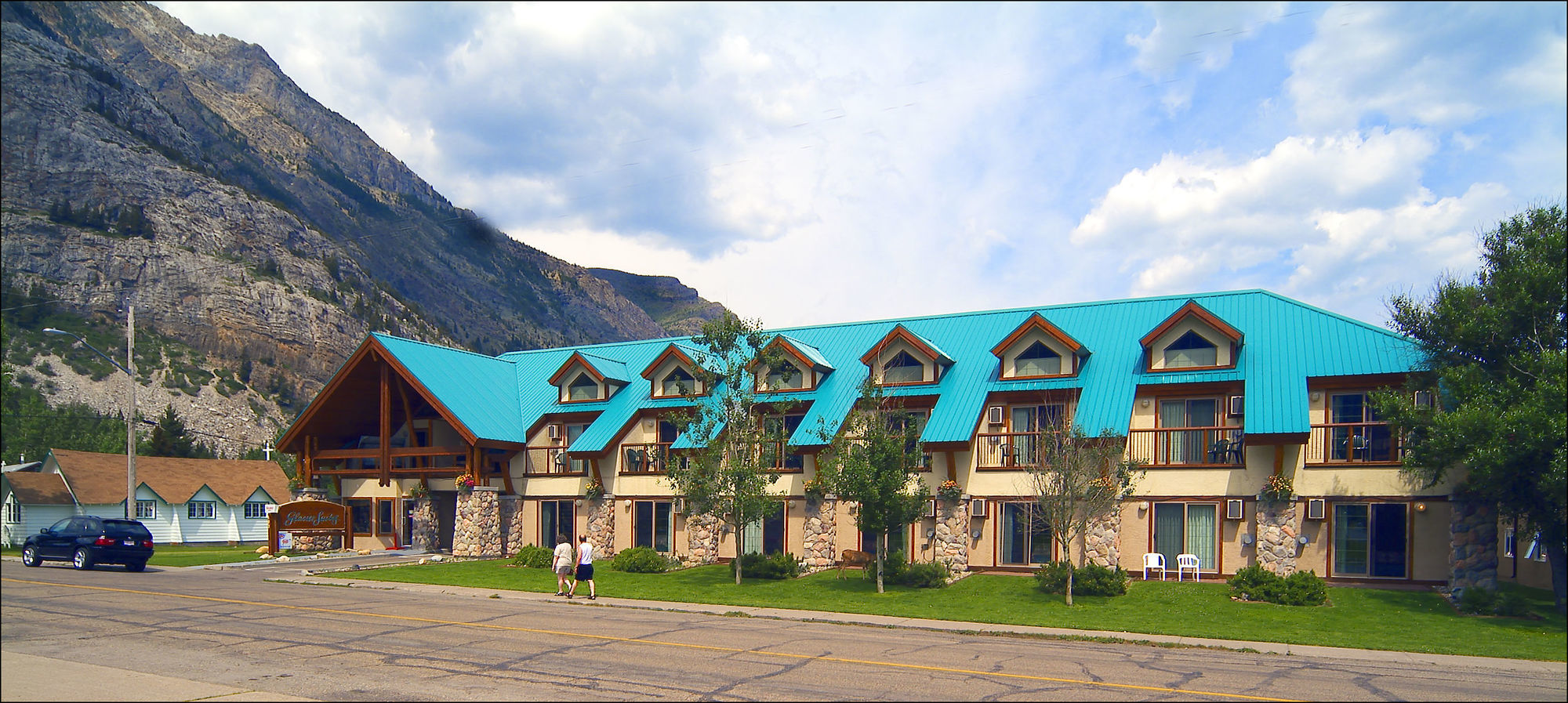 Waterton Glacier Suites Luaran gambar