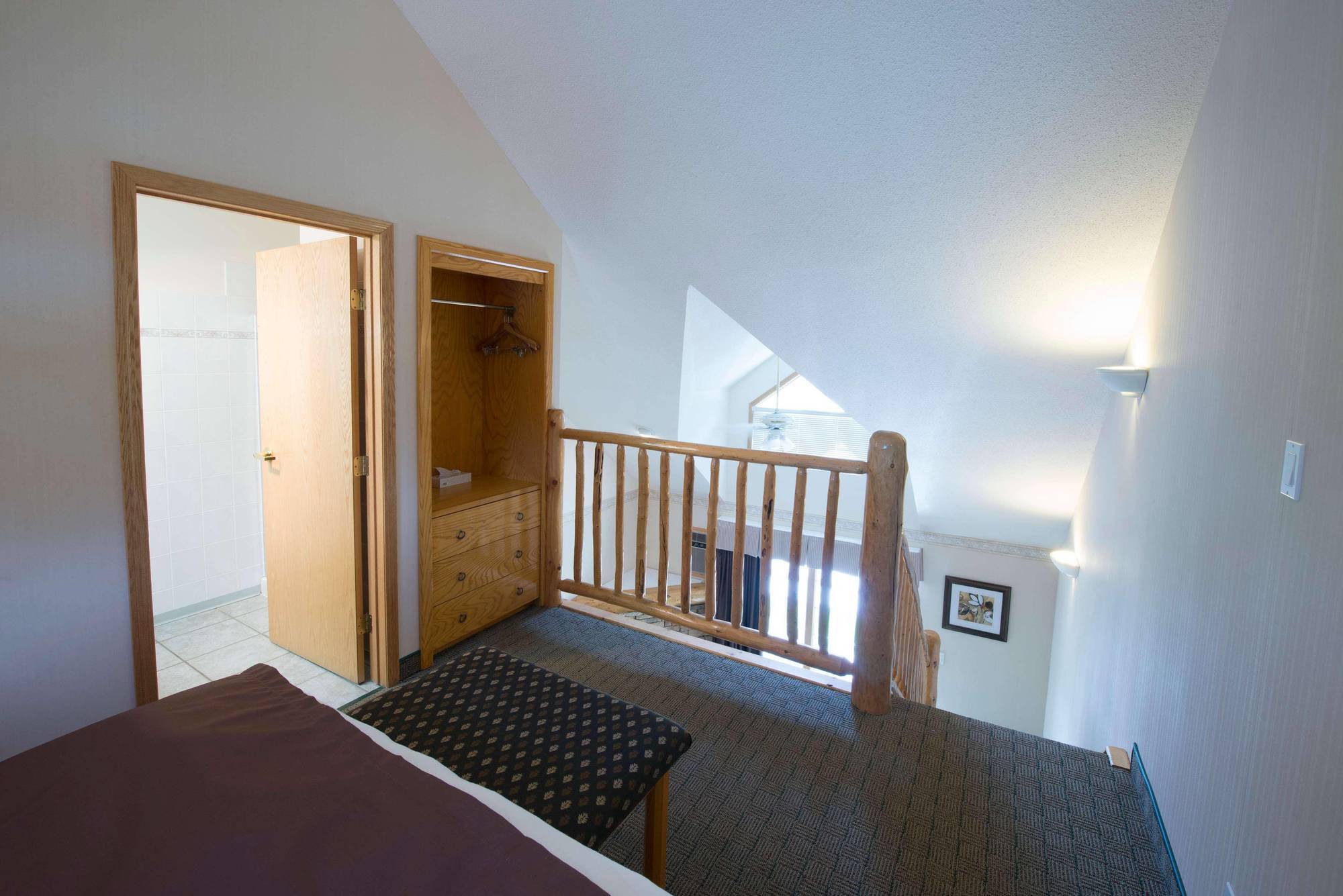 Waterton Glacier Suites Luaran gambar